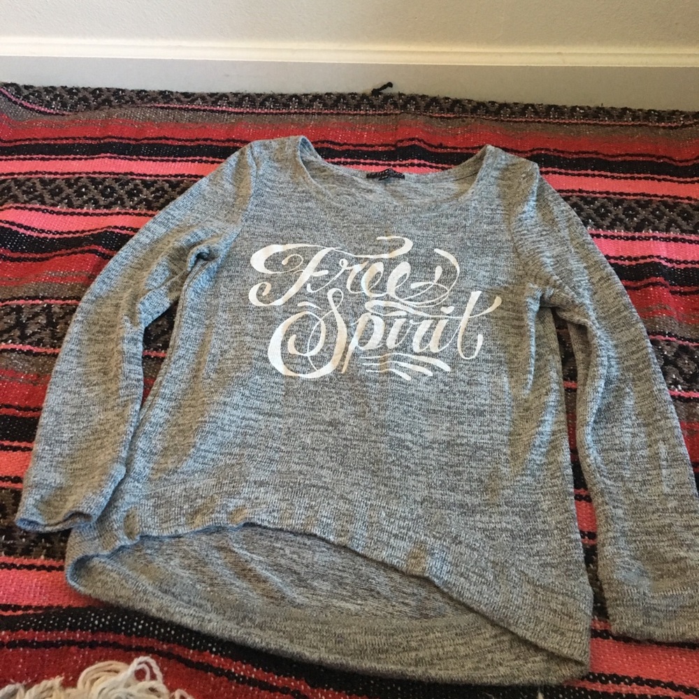 Gray long sleeve “Free Spirit” top